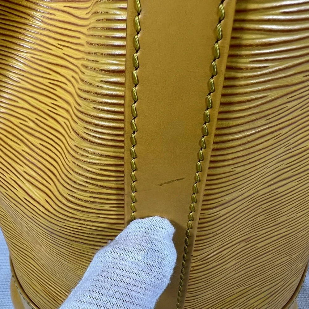 3148: Louis Vuitton Epi Noé GM Kenyan Fawn Yellow Bucket Bag
